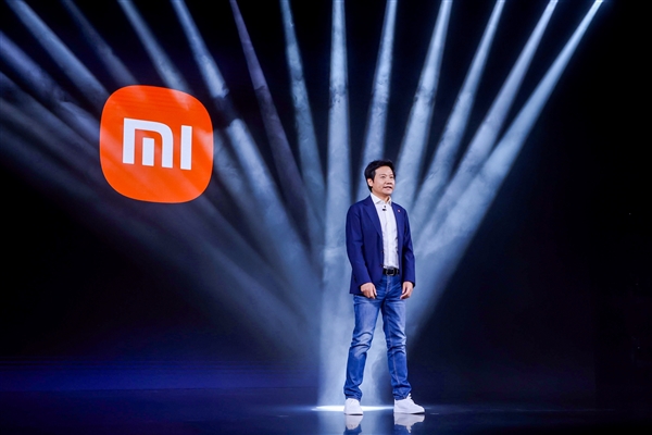 享界V8细节公开：MPV首发五防隐藏式地轨 防踩踏防尘还静音